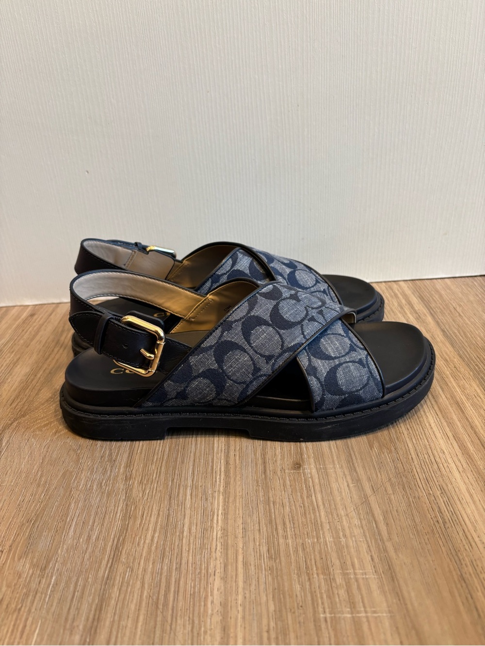 Coach Women’s Fraser Chambray Sandal Color Midnight Navy Size 8.5
